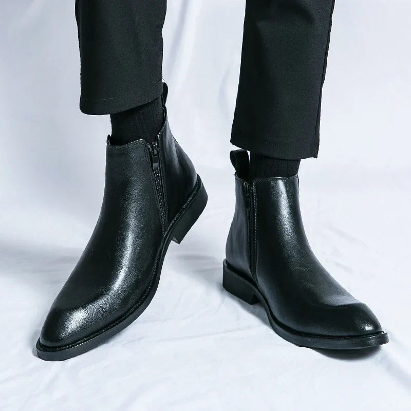 Cooper | Chelsea boots in leather with zip fastening