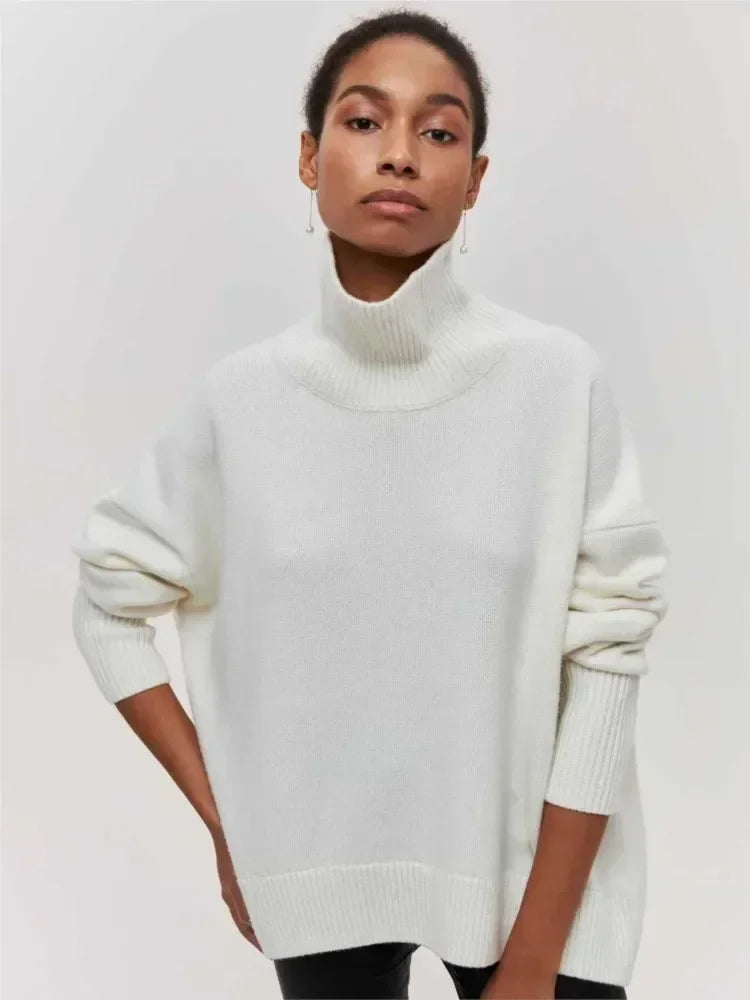 Olivia | Sweater with turtle neck