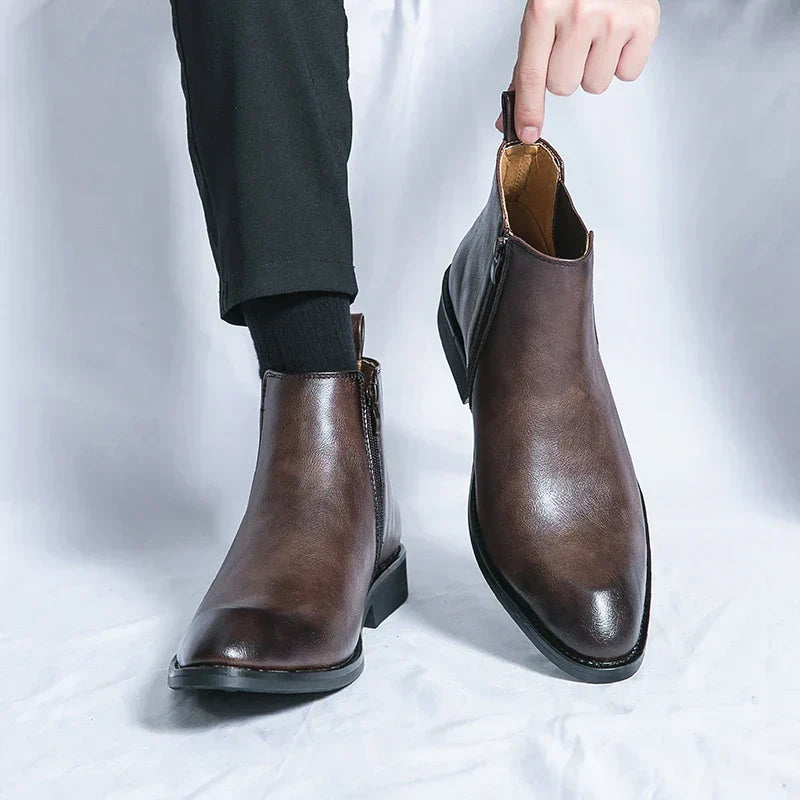 Cooper | Chelsea boots in leather with zip fastening