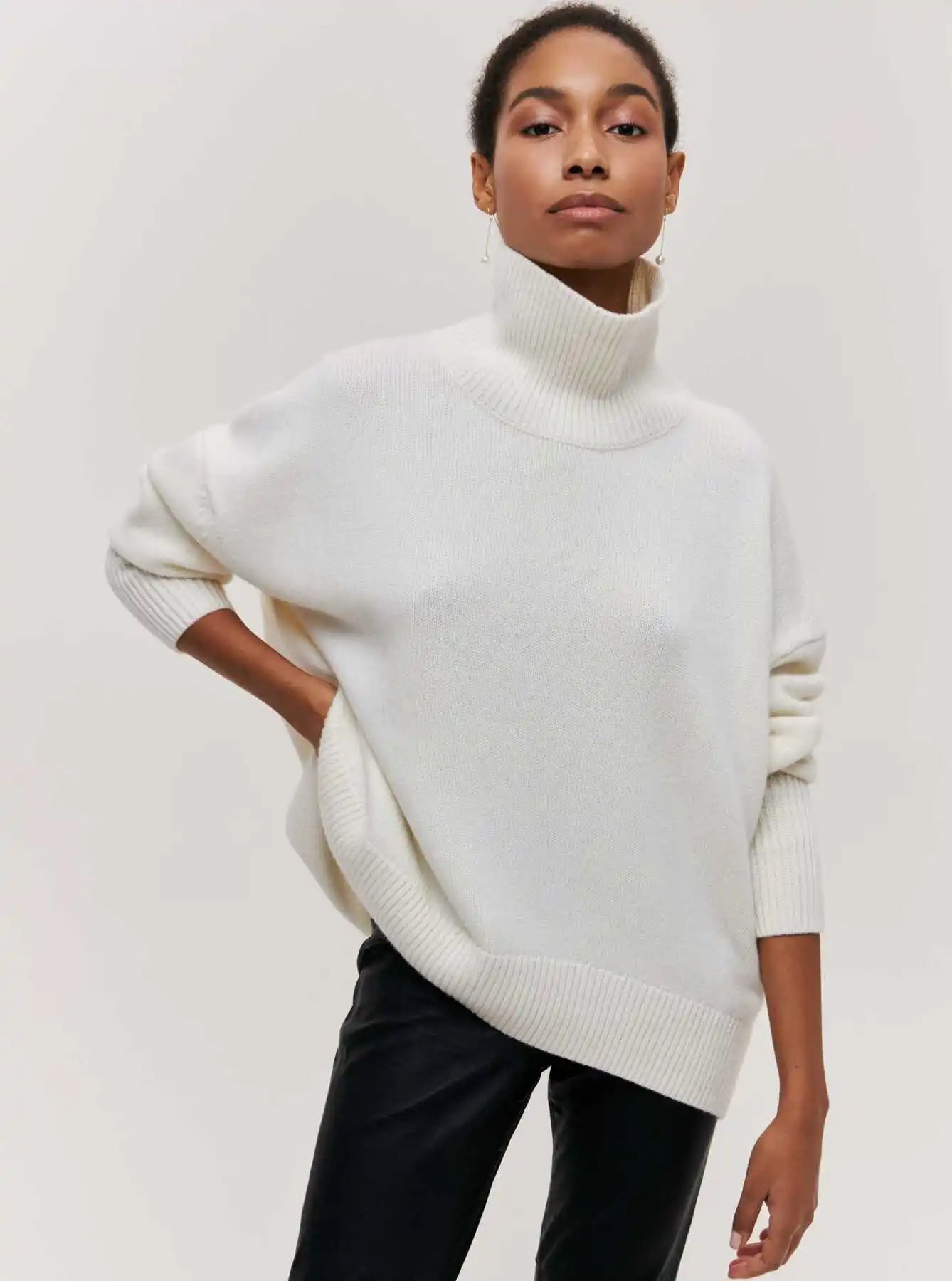 Olivia | Sweater with turtle neck